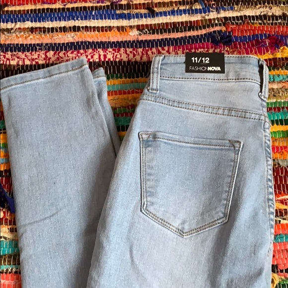 NWT Fashion Nova skinny jeans - Picture 2 of 2